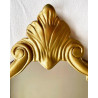 Miroir baroque en résine dorée