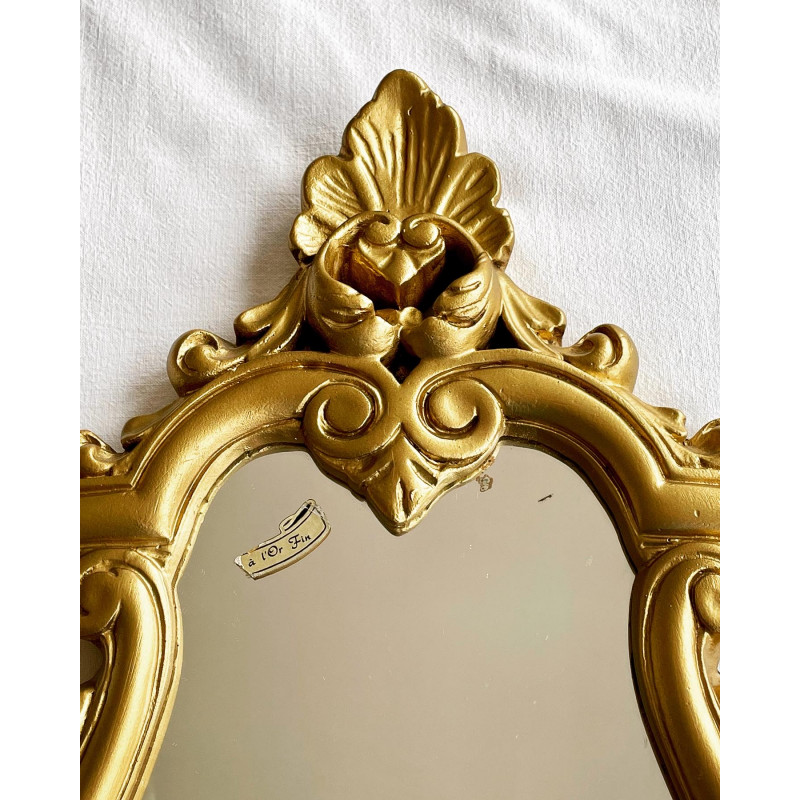 Miroir baroque en résine dorée