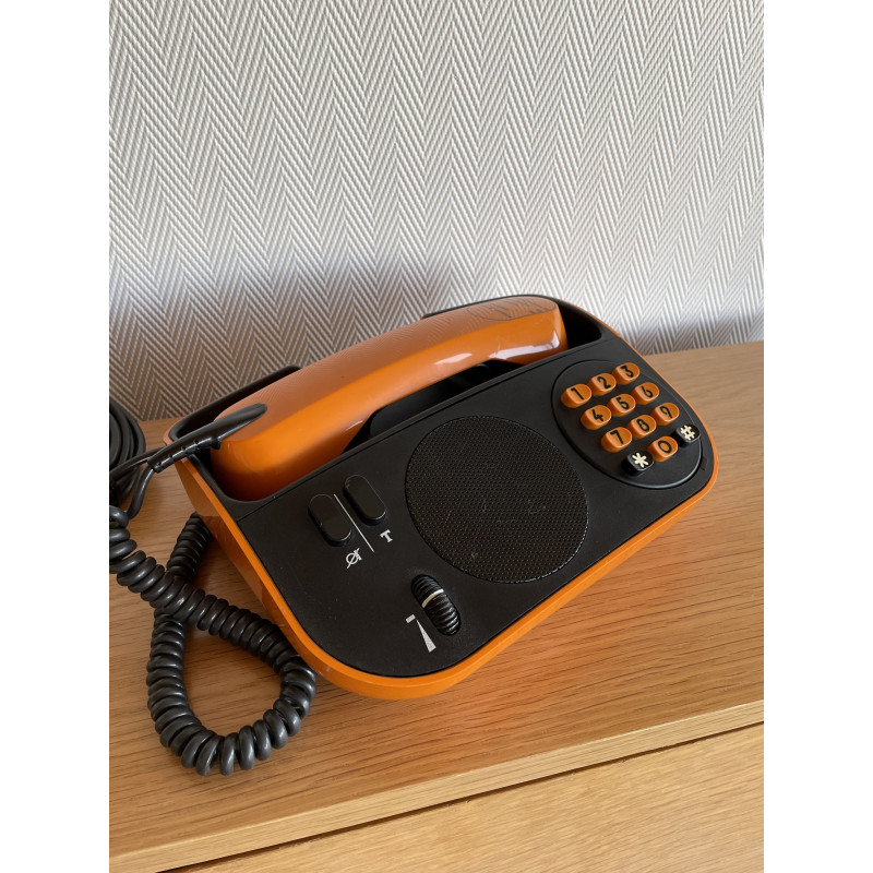 Téléphone orange Pop Art vintage TELIC PTT 1975 design F. QUIRIN