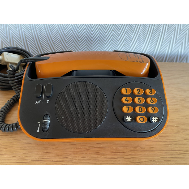 Téléphone orange Pop Art vintage TELIC PTT 1975 design F. QUIRIN