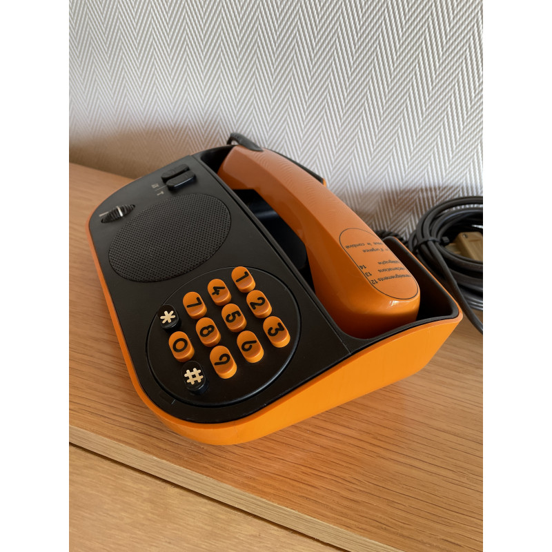 Téléphone orange Pop Art vintage TELIC PTT 1975 design F. QUIRIN