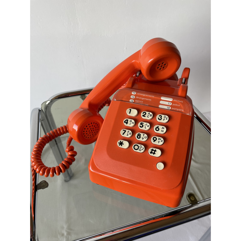 Téléphone Socotel orange à touches des années 80