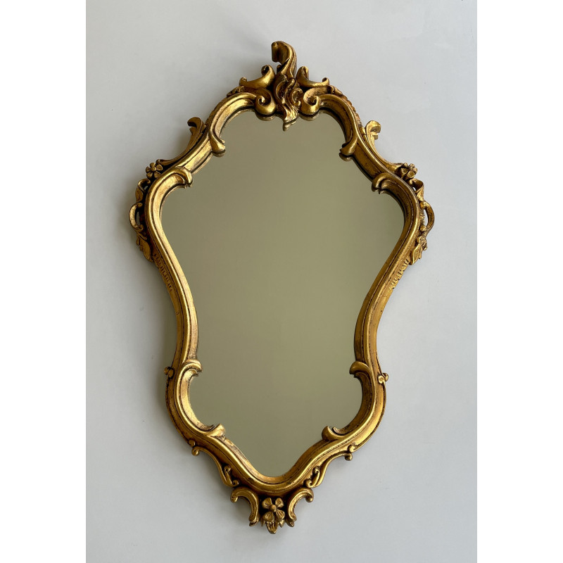 Miroir doré cadre à moulures style baroque