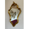 Miroir doré cadre à moulures style baroque