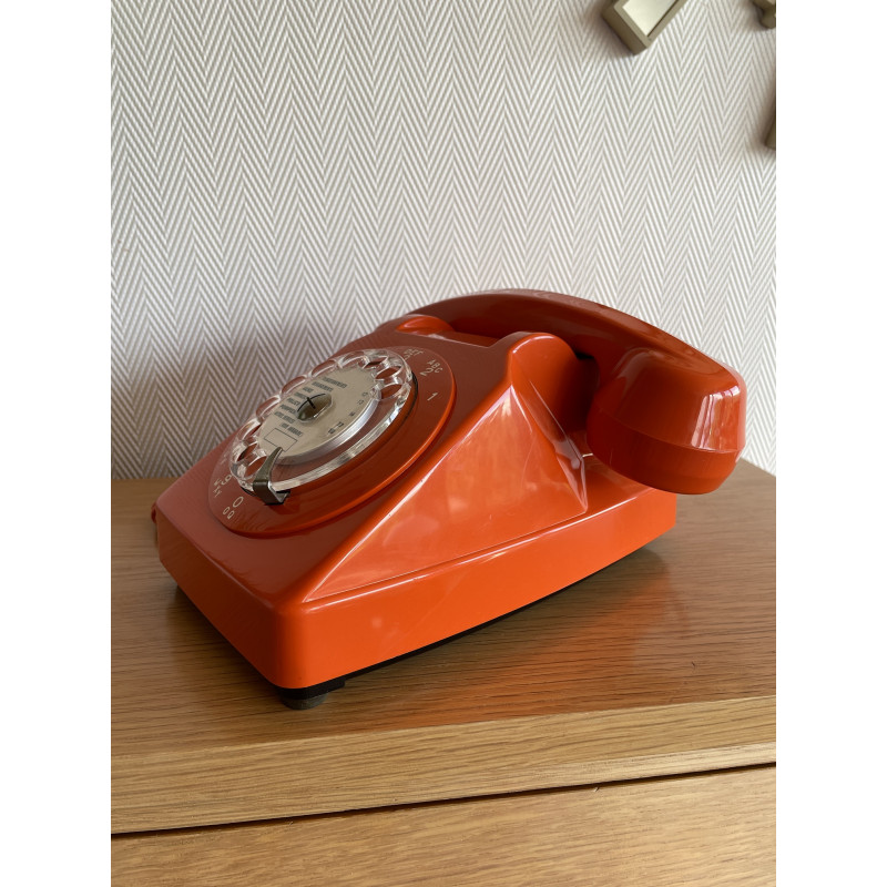 Téléphone vintage Socotel orange à cadran, 1971