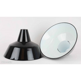 Lot de 2 suspensions Axel Wedel...