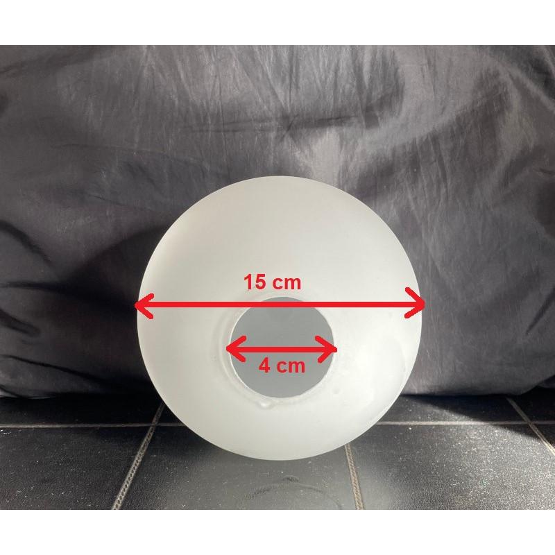 Globe opaline blanc mat D15cm - Ouv. 4cm Globe opaline blanc mat D15cm - Ouv. 4cm