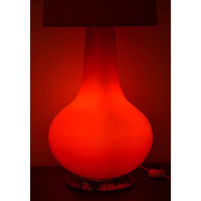 Lampe de sol Red Nova en opaline des années 60 70