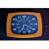 Horloge Hangarter en ABS vintage 70s