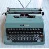 Machine à écrire portative OLIVETTI Lettera 32 des années 60