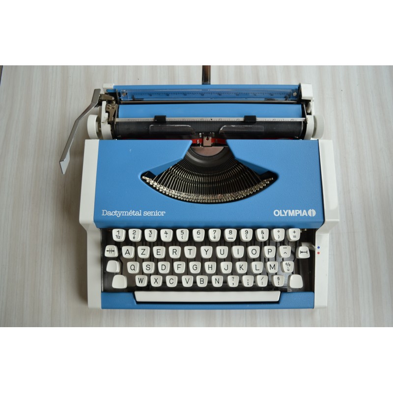 Machine à écrire portative OLYMPIA - vintage des années 70