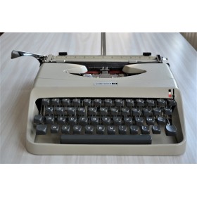 Machine à écrire Underwood 18 by Olivetti France - vintage 1972