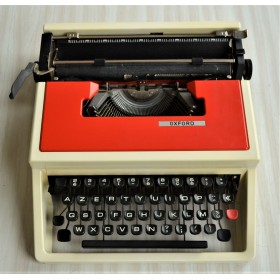Machine à écrire portative Oxford by Olivetti des années 70
