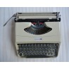 Machine à écrire Underwood 18 by Olivetti - vintage 1968