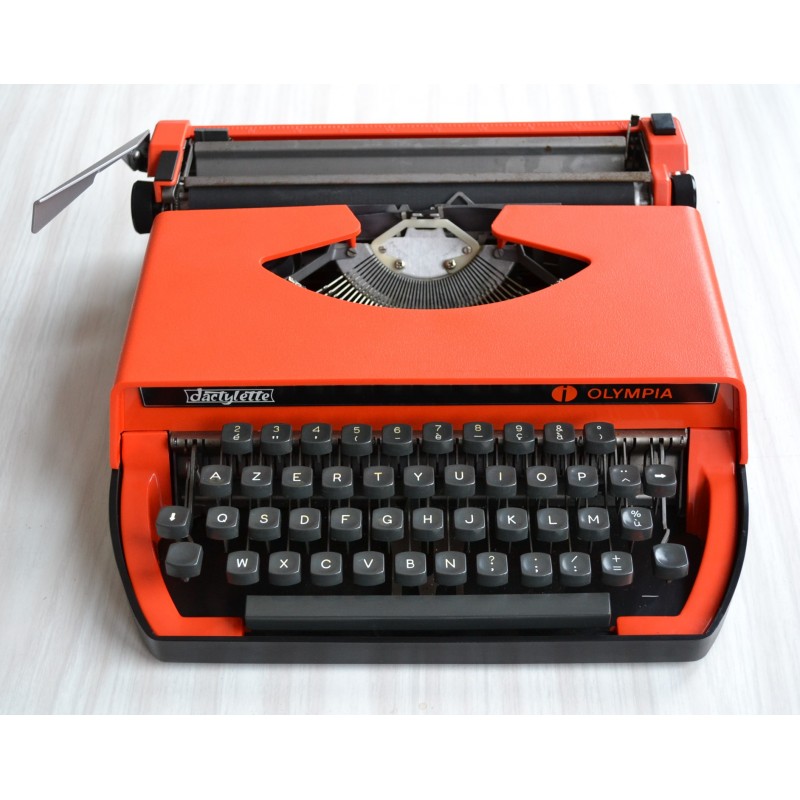 Machine à écrire orange OLYMPIA Dactylette vintage 1970s