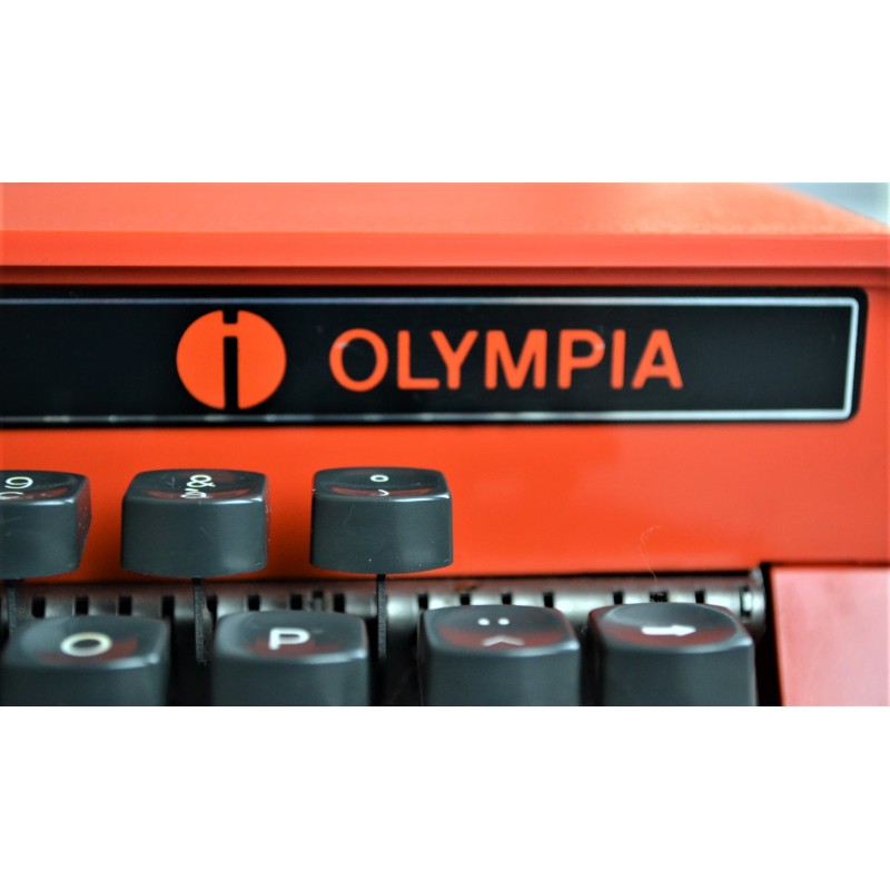 Machine à écrire orange OLYMPIA Dactylette vintage 1970s