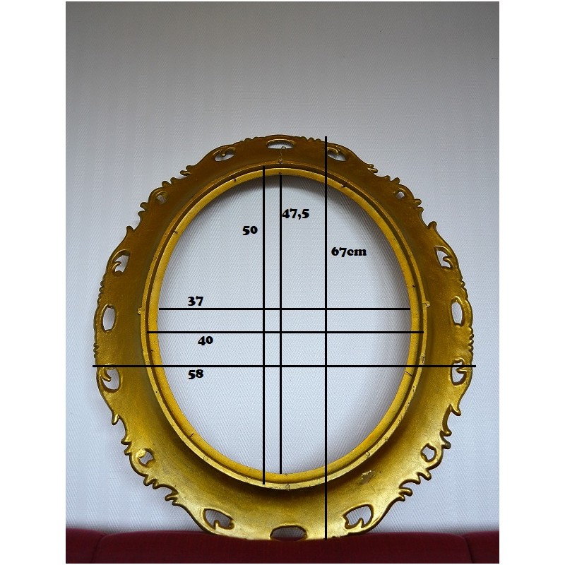 Cadre ovale en résine dorée