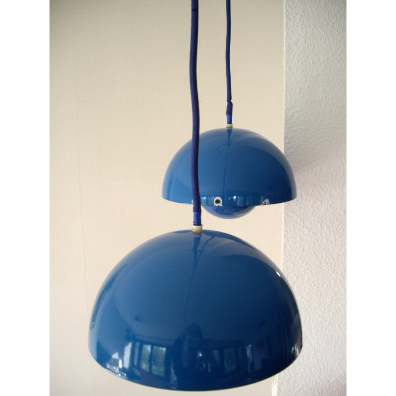 Suspension Flowerpot bleue design Verner Panton par Louis Poulsen - 1960s