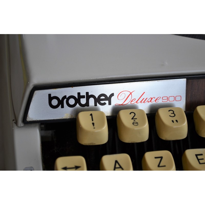 Machine à écrire Brother Deluxe 900 - vintage 1970s