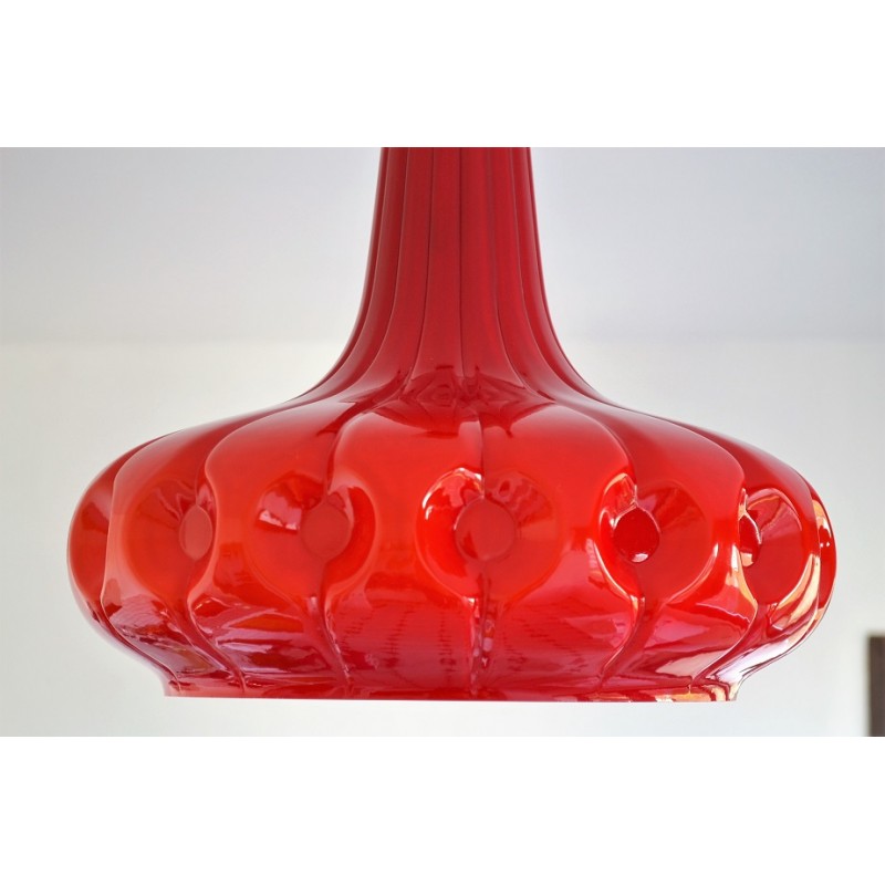 Suspension en opaline rouge vintage 1970s