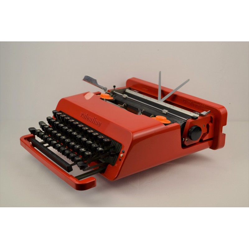 Machine à écrire Olivetti "Valentine S" par Ettore Sottsass - 1960s