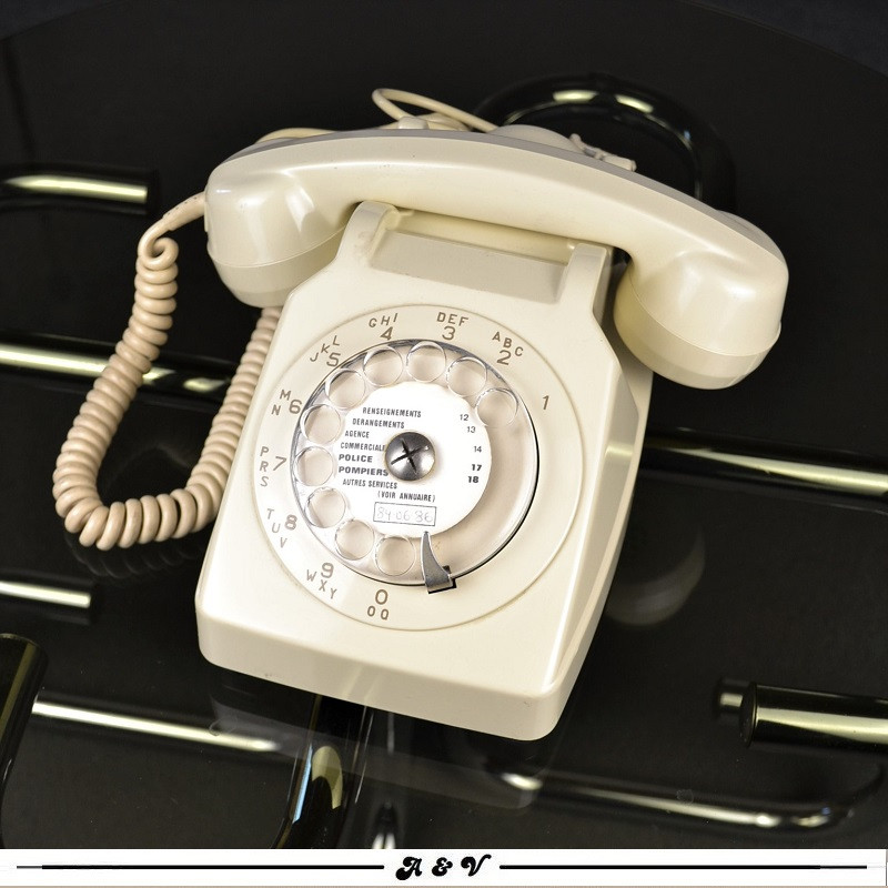 Téléphone vintage Socotel S63 à cadran, 1983, France