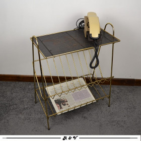 Bout de canapé Porte revues vintage 60s