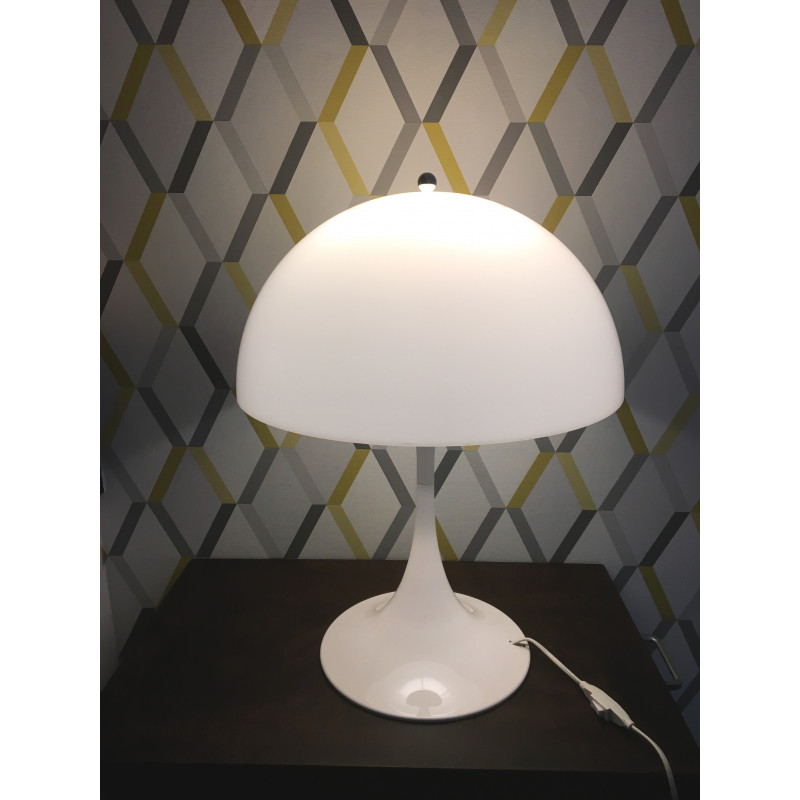 Lampe Panthela design Verner Panton