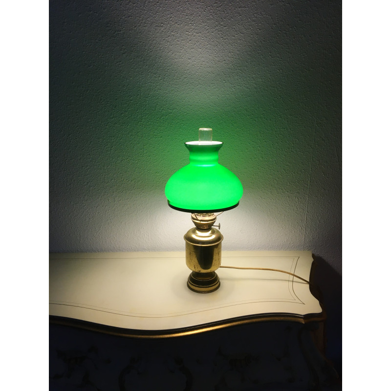 Lampe pétrole opaline verte