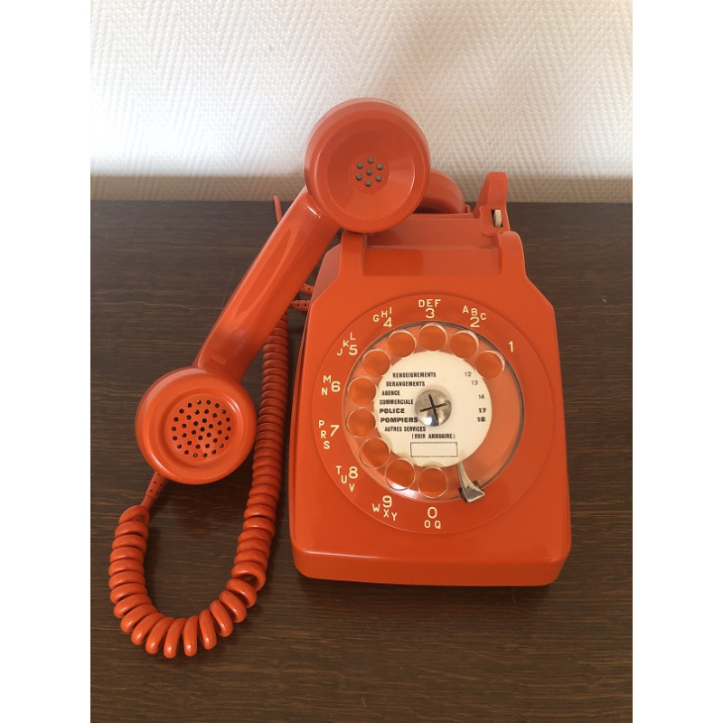 Téléphone vintage Socotel orange à cadran, 1980