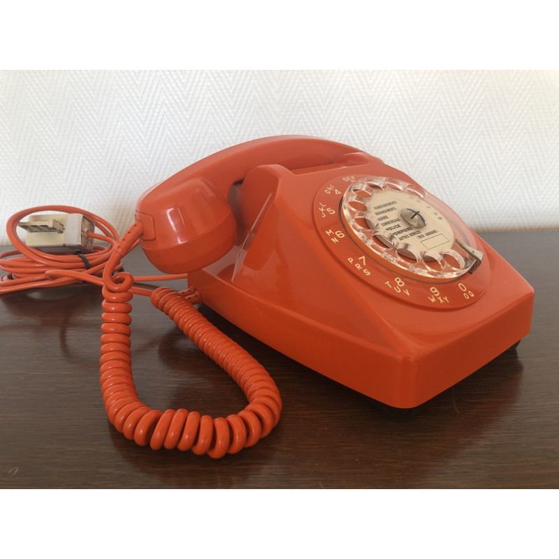 Téléphone vintage Socotel orange à cadran, 1980