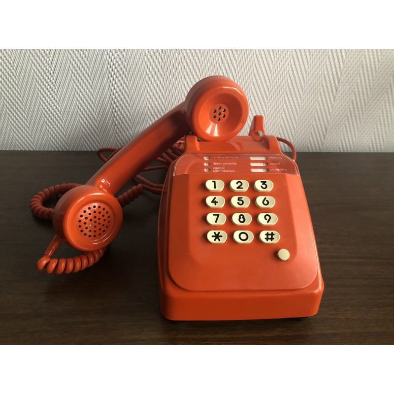 Téléphone Socotel orange à touches des années 80